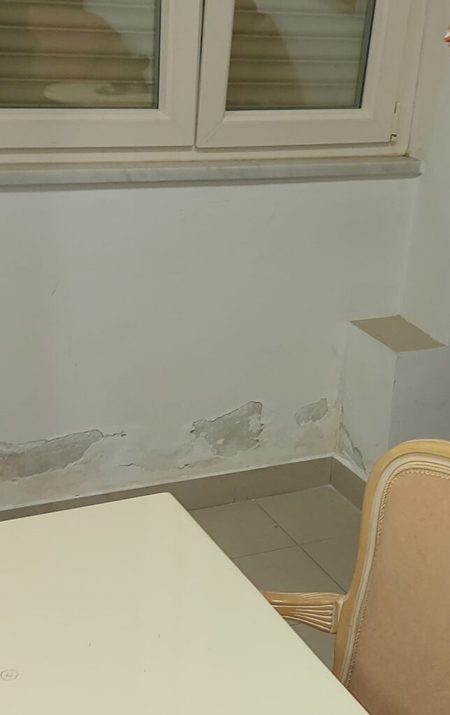 Delegazione di Trappitello come le scuole: lavori alla carlona e zero manutenzioni 4 IMG 20221207 WA0003
