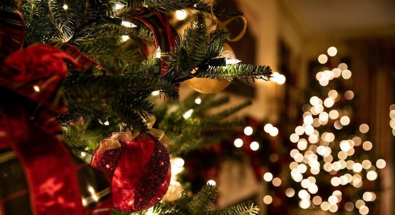 Natale, +25% costi per gli italiani su luci e addobbi