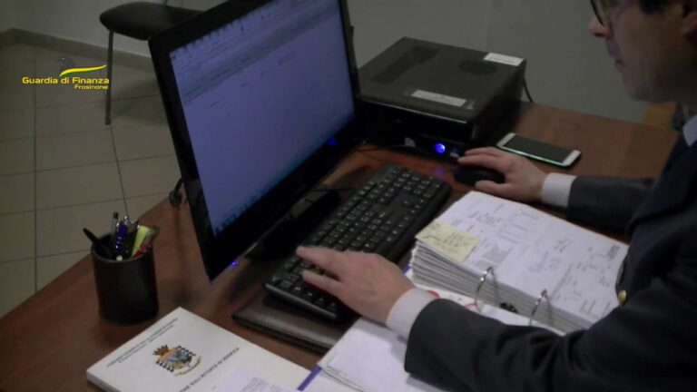 Documenti falsi per ottenere contributi statali, sequestrati 50 mln (VIDEO)