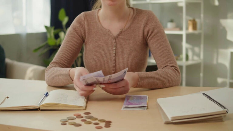 Il 79% degli italiani dichiara redditi fino a 29 mila euro (VIDEO)