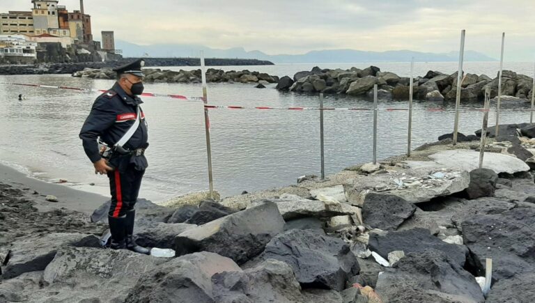 Bambino di 2 anni soffocato, la madre: “Mi sono tolta un peso”