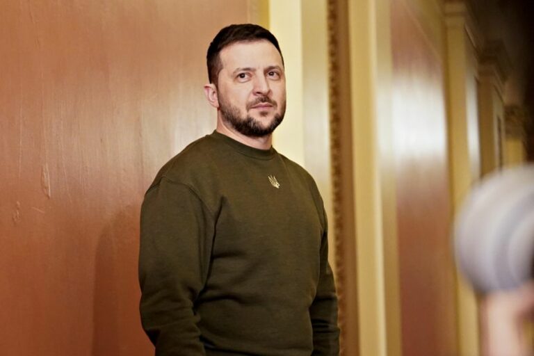Zelensky ai Golden Globes “Non ci sarà la terza guerra mondiale, non è una trilogia”