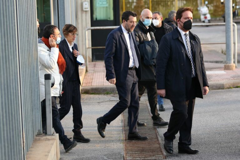 Processo Open Arms, Salvini: “Rischio 15 anni per avere difeso l’Italia”