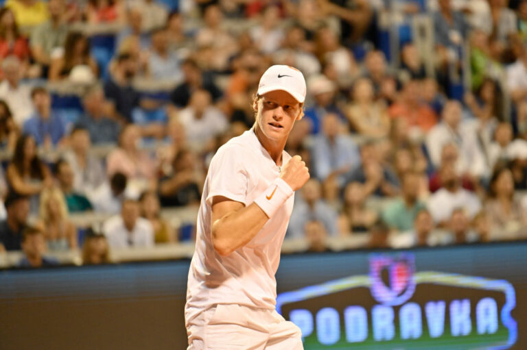 Sinner al terzo turno degli Australian Open Sinner al terzo turno degli Australian Open