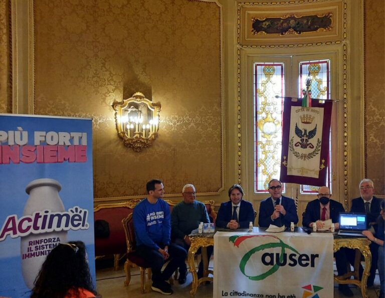 Da Actimel e Auser un aiuto per le vaccinazioni dei fragili Da Actimel e Auser un aiuto per le vaccinazioni dei fragili