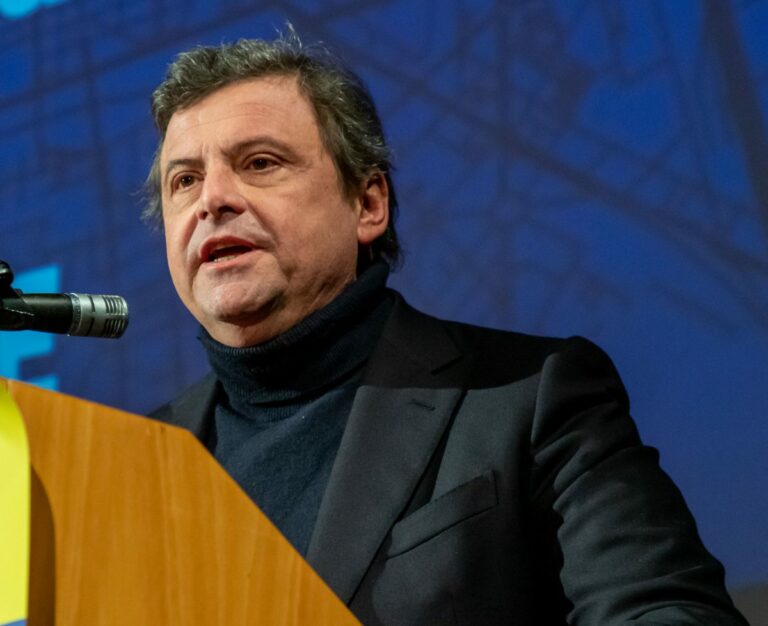 Calenda: “Governo fragile, non arriva a fine legislatura”