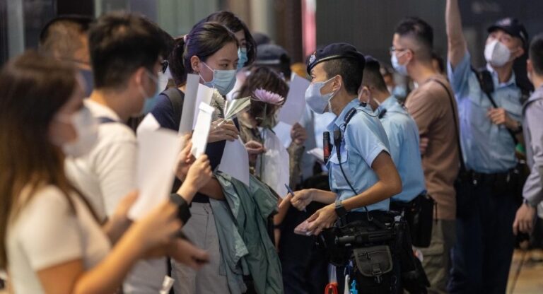Il Covid travolge la Cina: 60 mila morti in un mese