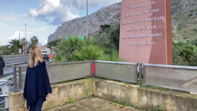 Meloni arriva a Palermo e omaggia le vittime della strage di Capaci