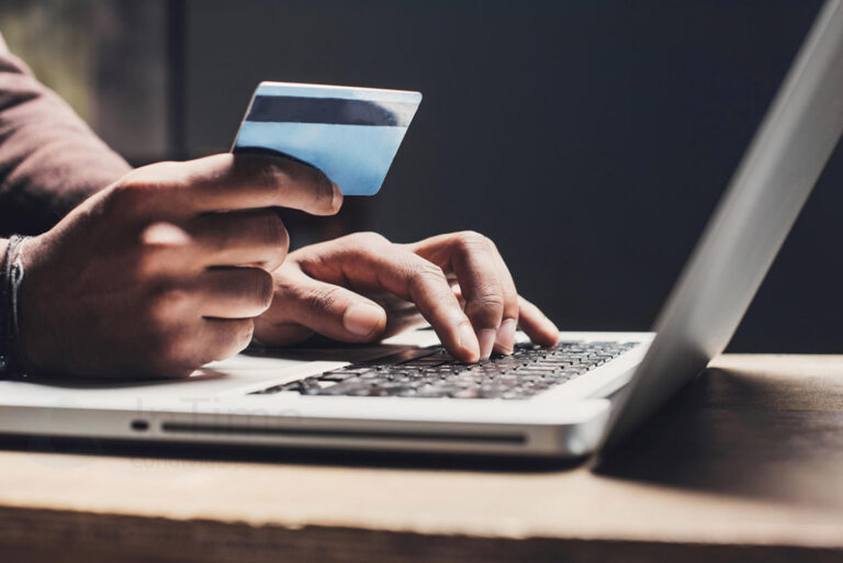 Quattro indagati per truffe online, sequestrati 439 mila euro