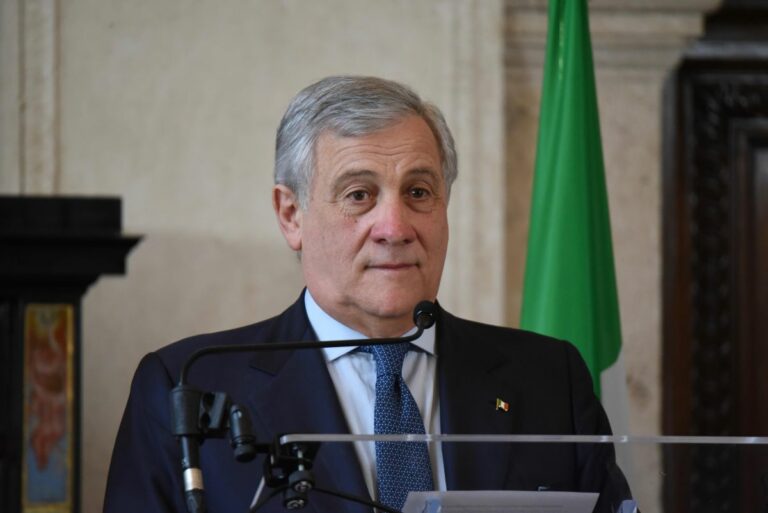 Tajani: “Nessun ripensamento, l’Italia resta al fianco di Kiev”