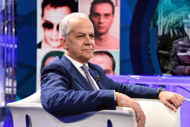 Immigrazione, Piantedosi: “Bisogna sapersi occupare di chi arriva”