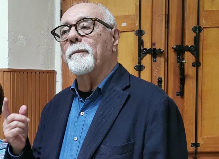 Gli anti-De Luca sono anti-Bolognari: il problema del professore