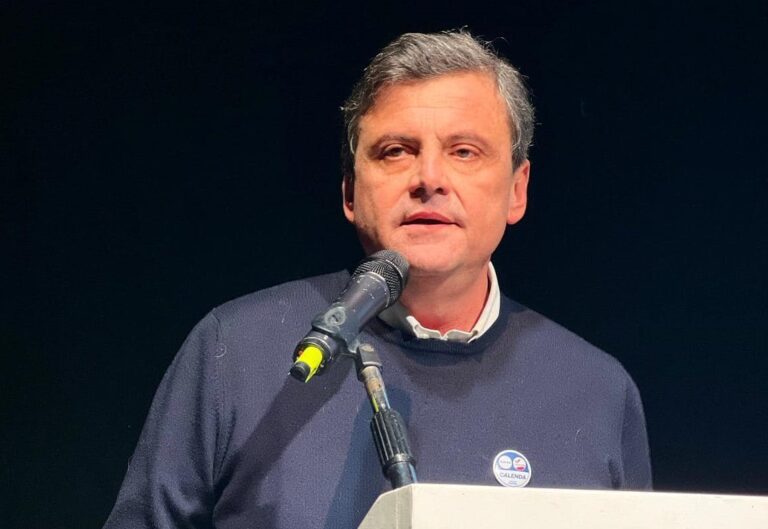 Calenda: “Meloni come al GF, italiani votano per moda”