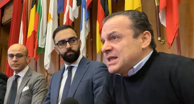 De Luca: “Pronto a candidarmi alle Europee nel 2024” De Luca: “Pronto a candidarmi alle Europee nel 2024”