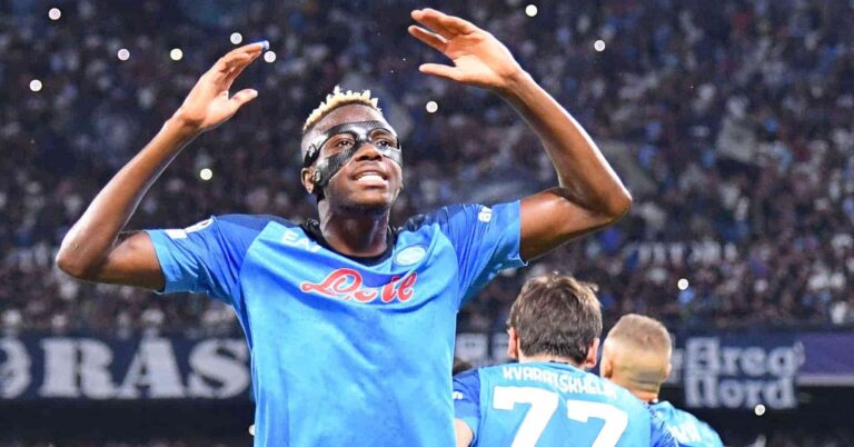 Champions League: bookmakers puntano sulla finale Napoli-Real Madrid Champions League: bookmakers puntano sulla finale Napoli-Real Madrid