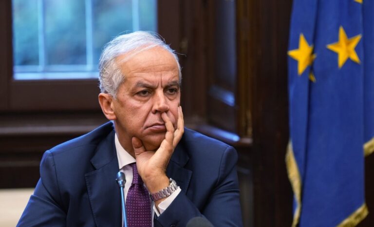 Migranti, Piantedosi: “Disperazione non giustifica viaggi a rischio”