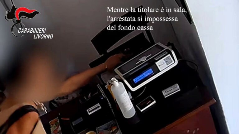 50 reati in 4 mesi, così distraeva e derubava le vittime 50 reati in 4 mesi, così distraeva e derubava le vittime