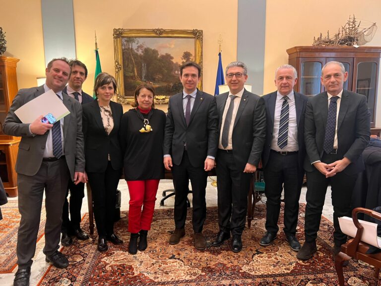 Superbonus e crediti fiscali bloccati, FI: “Compensare via F24” Superbonus e crediti fiscali bloccati, FI: “Compensare via F24”