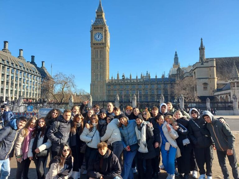 Gli studenti del Liceo Scientifico e Linguistico di Giardini tra le bellezze di Londra