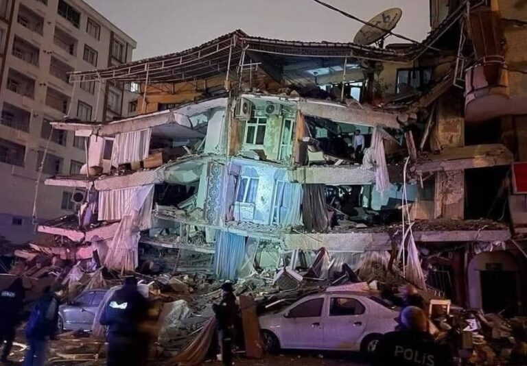 Terremoto in Turchia: uomo di 45 anni salvato dopo 278 ore
