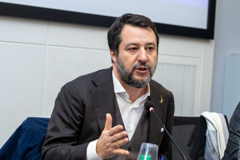 Salvini: “Patente ritirata a vita per i casi più gravi”