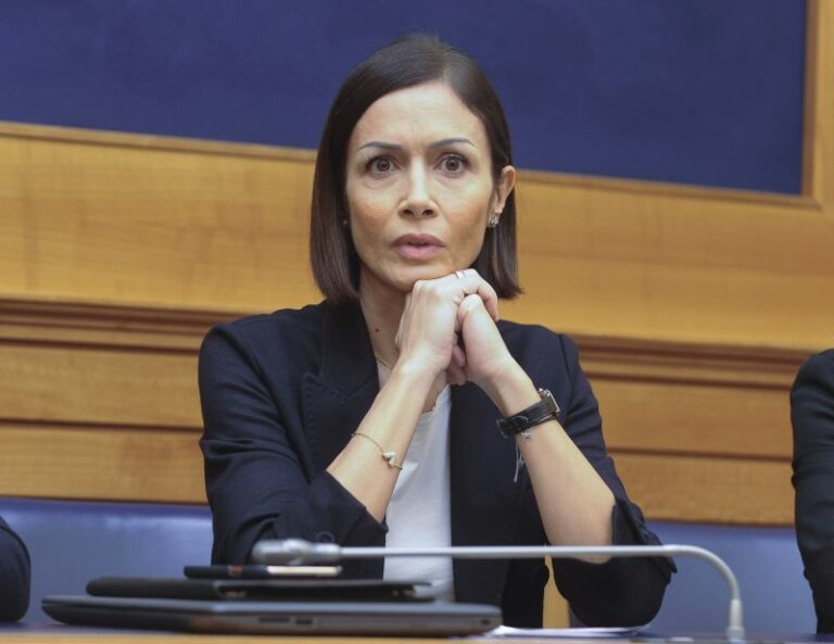 Carfagna: “Meloni dia altolà alla Turchia, parole gravi su Israele”