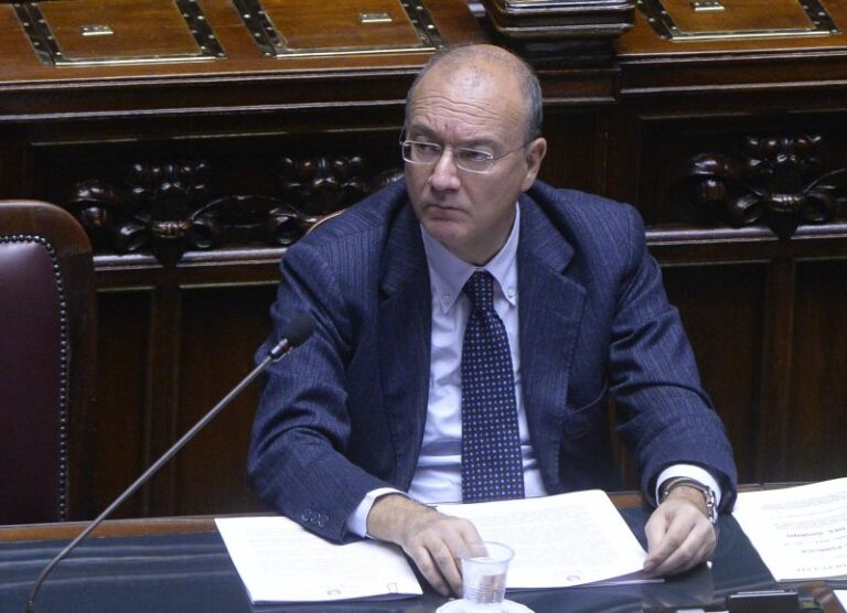Valditara: “Lavoriamo a scuola 4.0, potenziare didattica e ricerca”
