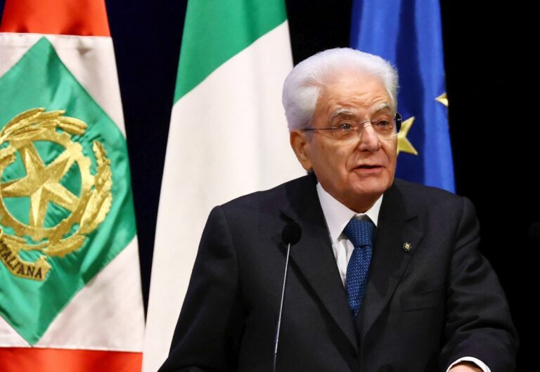 Mattarella: “Italia unita e coesa intorno ai valori costituzionali”