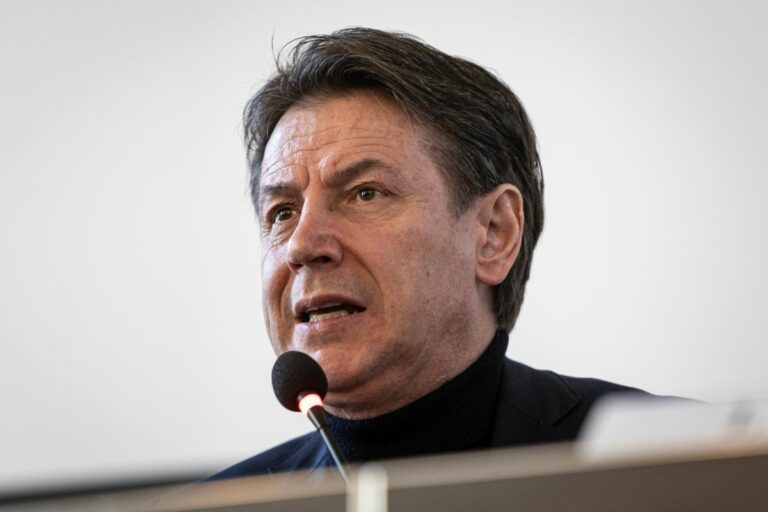 Conte: “Con taglio RdC mafie avranno ora vita più facile”