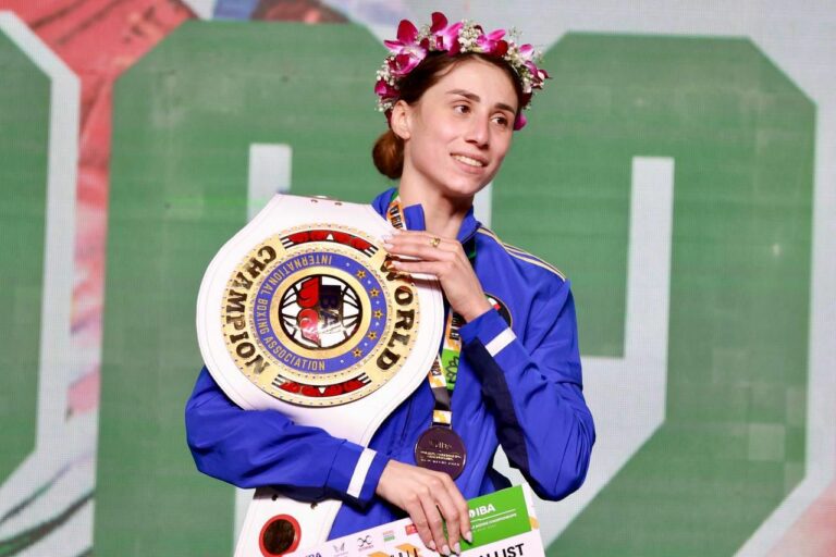 Testa è oro ai Mondiali di boxe, argento per Chaarabi Testa è oro ai Mondiali di boxe, argento per Chaarabi
