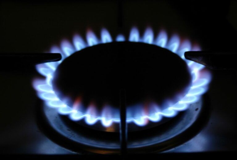 Il prezzo del gas in Europa torna ai livelli pre crisi