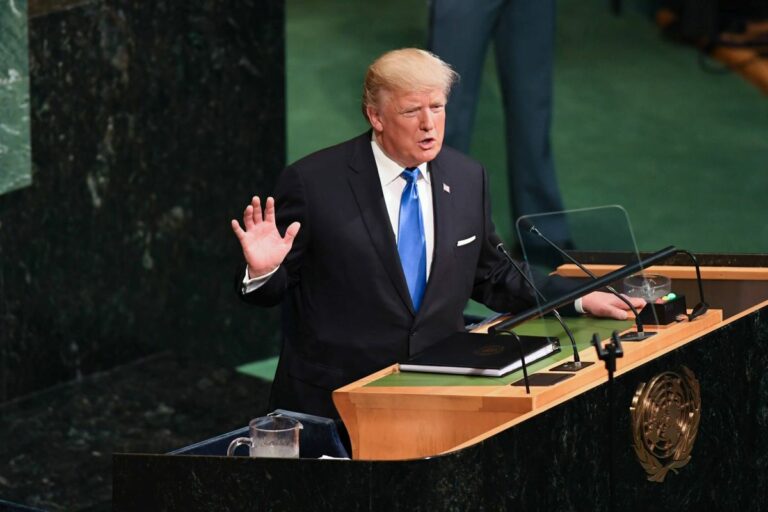 Usa, Donald Trump incriminato: “E’ una persecuzione politica”