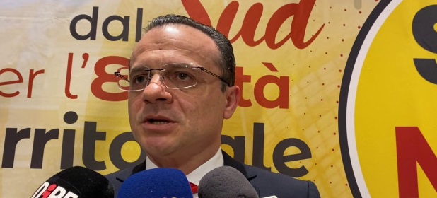 De Luca tra Taormina e Sud Chiama Nord:  “Un appello ai movimenti civici”