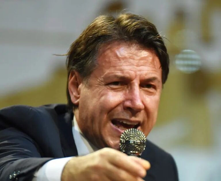 Ucraina, Conte: “Governo Meloni brutta copia di quello Draghi”