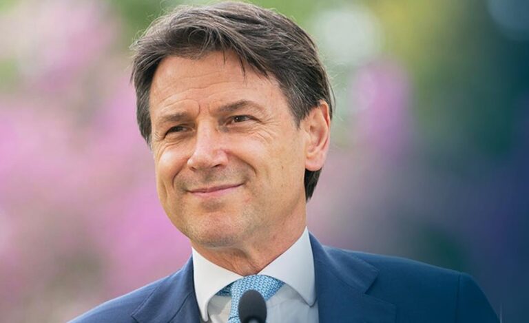 Conte: “I mutui aumentano? La Meloni se ne frega”