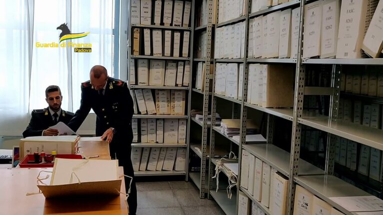 Truffa sugli aiuti Covid per 200mila euro