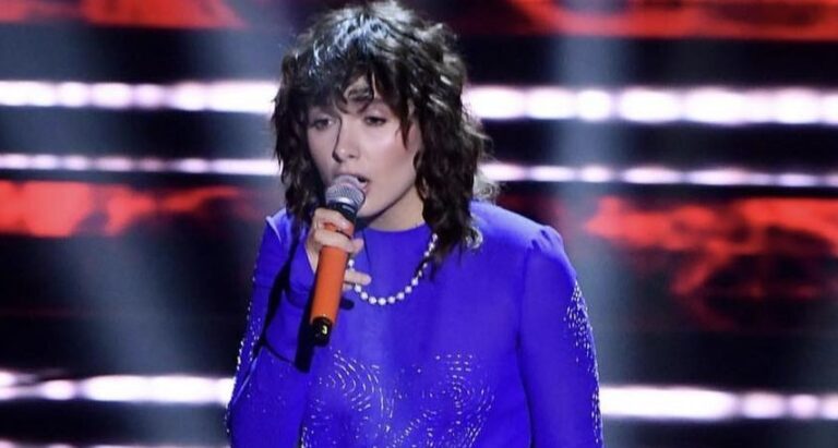 Madame lancia il nuovo album: il 25 agosto sarà a Taormina Madame lancia il nuovo album: il 25 agosto sarà a Taormina