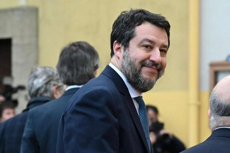 Salvini: “Risposta decisa del governo contro i trafficanti di esseri umani”