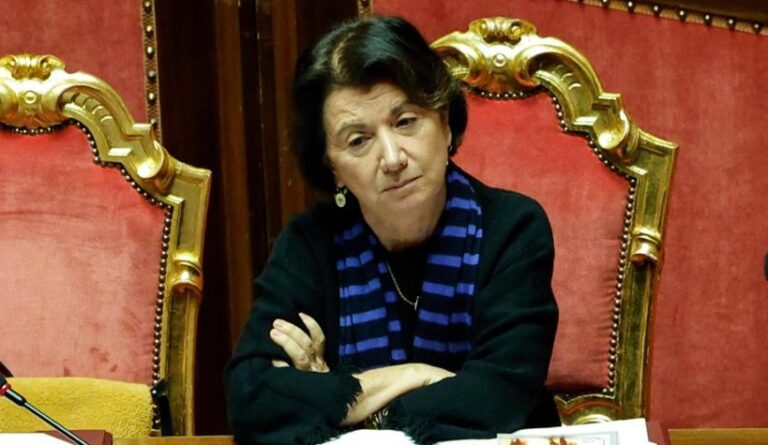 Bimbo rifiutato da un locale a Taormina, Ministro Roccella: “Fatto gravissimo” Bimbo rifiutato da un locale a Taormina, Ministro Roccella: “Fatto gravissimo”