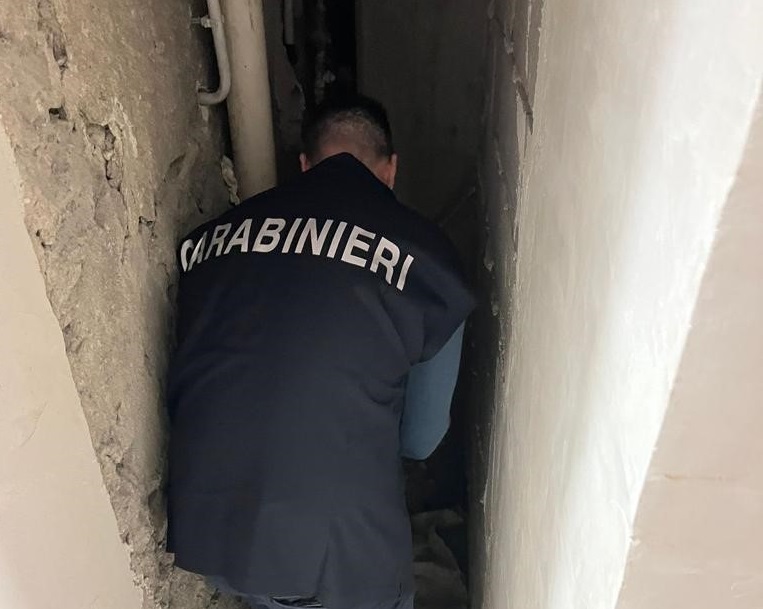Droga, Carabinieri segnalano un 45enne di Taormina. In manette 22enne di Letojanni