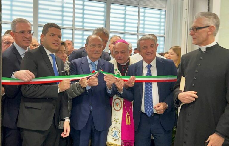 Schifani inaugura nuova area emergenza Garibaldi: “Raggiunto un traguardo”