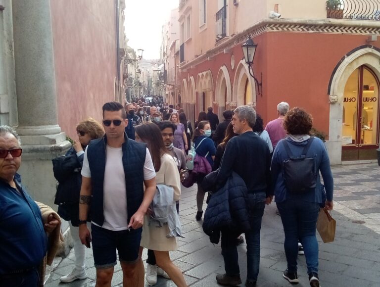 Turismo, Aidit: “Pasqua fredda ma estate a +15%”. Taormina verso un’altra stagione top