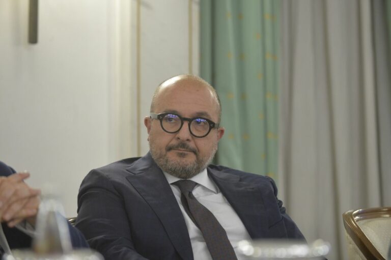 Cdm approva Ddl eco-vandali, Sangiuliano: “Chi danneggia deve pagare”