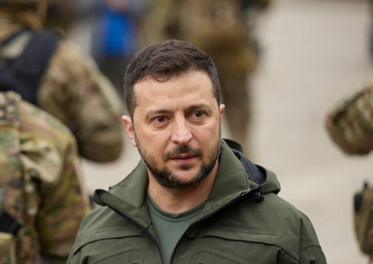 Zelensky: “Le difficoltà di Putin avvicinano la pace”