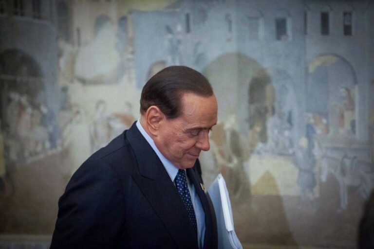 Berlusconi, bollettino: cure proseguono in degenza ordinaria