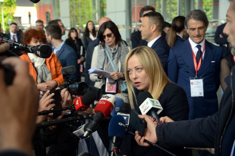 Meloni: “Il governo punta sul lavoro femminile, riserva inutilizzata”