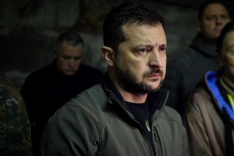Ucraina, Zelensky: ”Nessuno al sicuro finchè la Russia non sarà sconfitta”