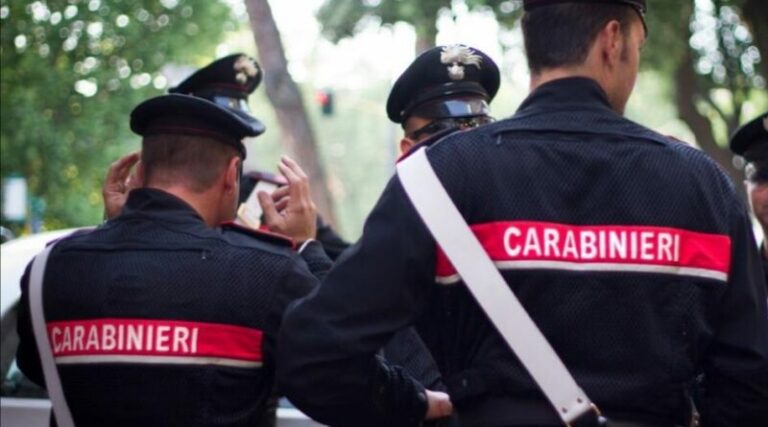 Padre investe e uccide la figlia dopo una lite, fermato