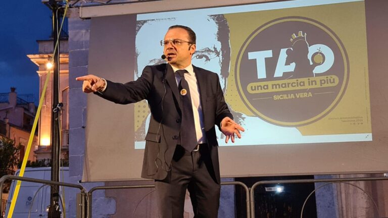 De Luca: “TaoArte? Pronto a sciogliere la Fondazione e a farne una nuova. Deve comandare Taormina, non la Regione”
