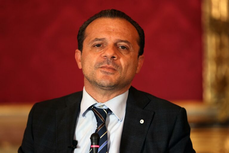 De Luca chiude a D’Agostino: “Le elezioni non si vincono solo nelle urne”